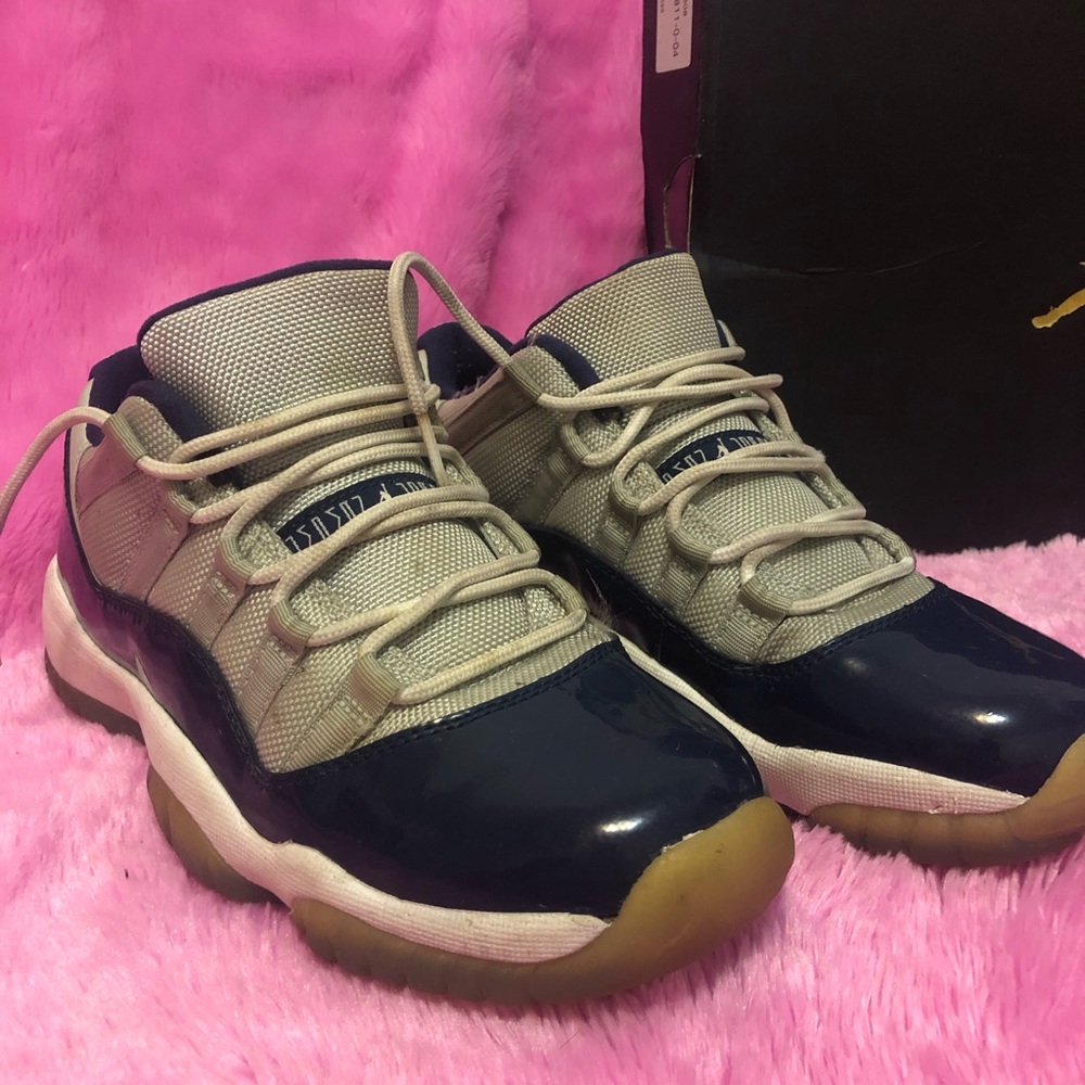 Jordan 11s